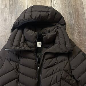 DKNY Women's Ski & Snow Jacket - Brown